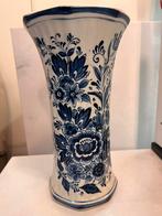 Vase bleu de Delft en bon état., Antiquités & Art, Enlèvement ou Envoi