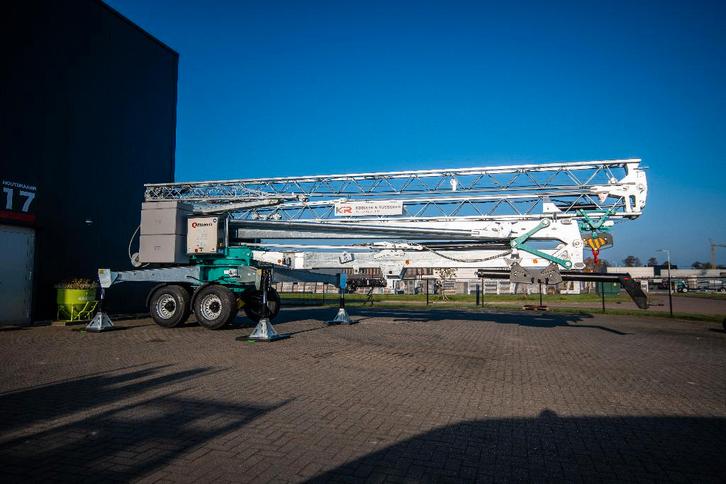 Cattaneo CM301 - 30 meter bouwkraan Nieuw!, Doe-het-zelf en Bouw, Bouwliften, Nieuw, Ophalen