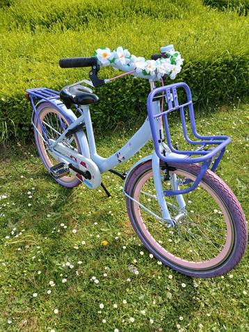 KINDERFIETSEN 7J-10J 22 INCH NIEUWSTAAT vanaf €125 beschikbaar voor biedingen