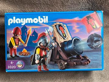 Playmobil n. 3320 - Ridders en een groot geweer beschikbaar voor biedingen