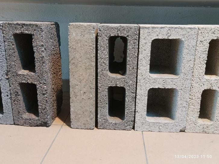 BETONBLOKKEN, KLEINE BLOKKEN, MUURFORTEN, VLOERBLOKKEN, Doe-het-zelf en Bouw, Metselstenen, Nieuw, Ophalen