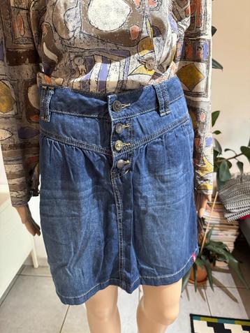 Light denim skirt with buttons Edc Esprit (size S) beschikbaar voor biedingen