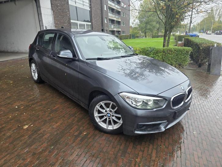 BMW 116D/143 000KM+ONDERHOUDSBOEKJE/NIEUW MODEL EURO6b/1HAND, Auto's, BMW, Particulier, 1 Reeks, ABS, Airbags, Airconditioning