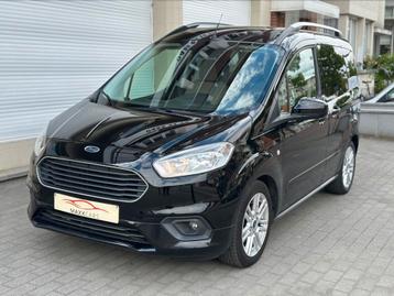 Ford Tourneo Courier 1.0i EcoBoost Titanium 5pl Airco Navi  beschikbaar voor biedingen
