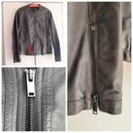 Jas Nieuwstaat grijs leatherlook L, Ophalen of Verzenden, Zo goed als nieuw, Grijs