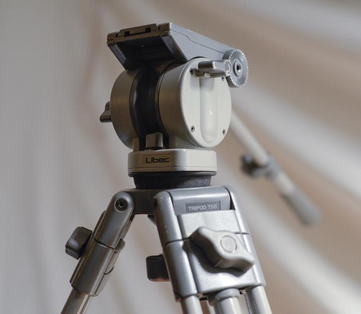 camera statief LIBEC, Audio, Tv en Foto, Fotografie | Statieven en Balhoofden, Gebruikt, Driepoot, 175 cm of meer, Ophalen of Verzenden