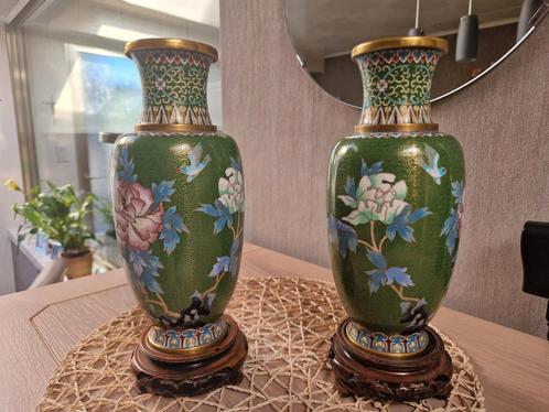 2 cloissoné vazen groen. In emaille. Vintage, Antiek en Kunst, Antiek | Vazen, Ophalen