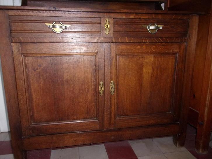 antiek vintage dressoir URGENT DRINGEND, Antiek en Kunst, Curiosa en Brocante, Ophalen