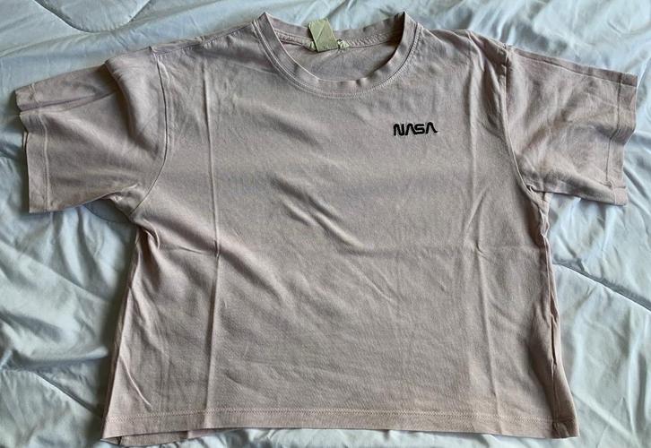 Lichtroze t-shirt NASA H&M maat 146, Kinderen en Baby's, Kinderkleding | Maat 146, Gebruikt, Meisje, Shirt of Longsleeve, Ophalen of Verzenden