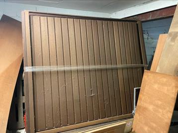 2 Portes de garage avec ossature bois durable (Afzelia)