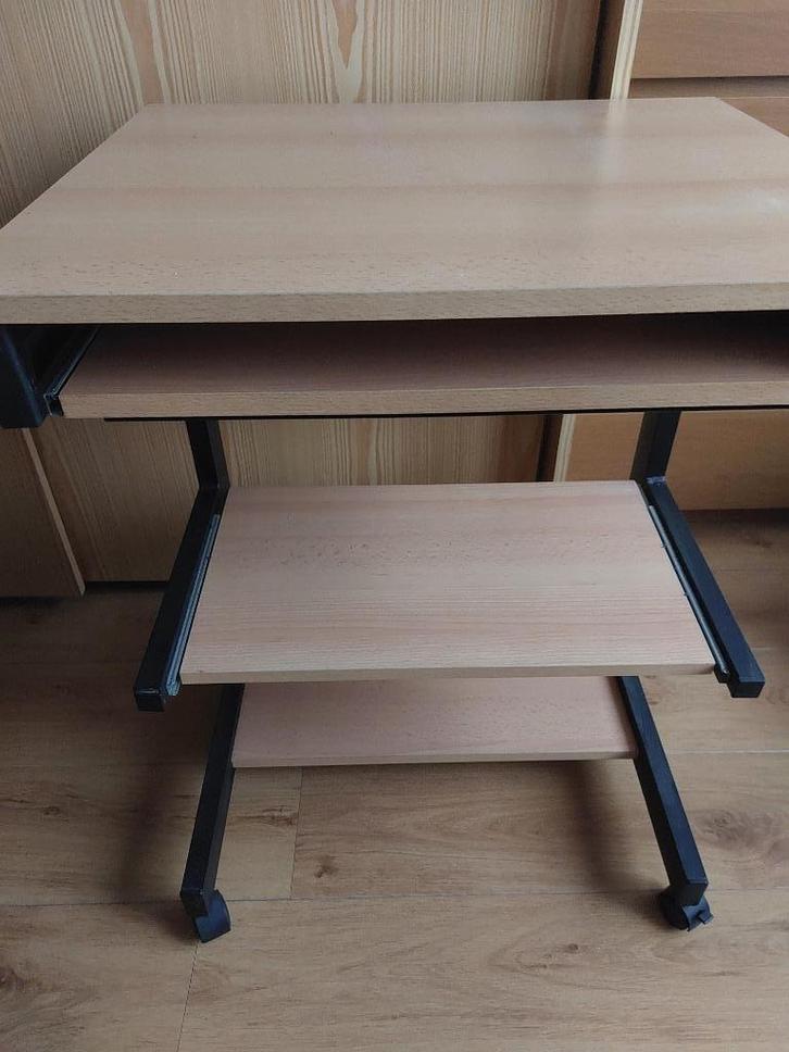 Computertafeltje, Huis en Inrichting, Kasten | Computermeubels, Gebruikt, 70 tot 120 cm, Minder dan 70 cm, 40 tot 80 cm, Ophalen