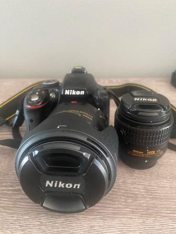 Te koop nikon d3300 met 18-200mm en toebehoren  beschikbaar voor biedingen
