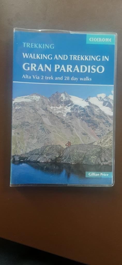 Cicerone wandelgids Gran Paradiso, Boeken, Reisgidsen, Zo goed als nieuw, Fiets- of Wandelgids, Europa, Overige merken, Ophalen of Verzenden