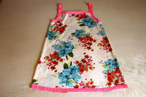 Zomerjurkje - Almatrici - maat 140, Kinderen en Baby's, Kinderkleding | Maat 140, Zo goed als nieuw, Meisje, Jurk of Rok, Ophalen of Verzenden