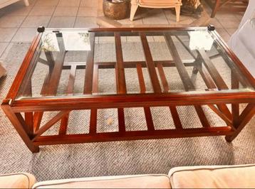 Salontafel en bijzet tafel beschikbaar voor biedingen
