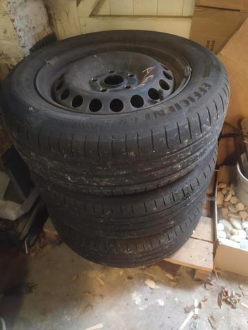 4 velgen met zomerbanden voor caddy.  beschikbaar voor biedingen