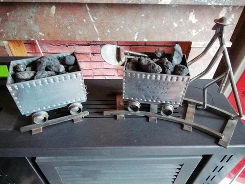 Wagons de charbon avec le mineur et outil, Maison & Meubles, Accessoires pour la Maison | Autre, Comme neuf, Enlèvement ou Envoi