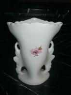 Vase en porcelaine de Bruxelles hauteur 15 cm environ, Enlèvement ou Envoi