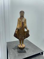 Antiek Boeddhabeeld, Ophalen