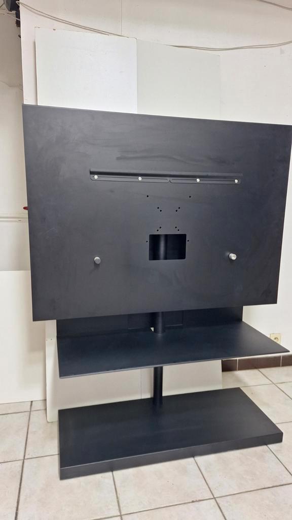 Tv stand Design Desalto pivotant, Antiquités & Art, Art | Objets design, Enlèvement