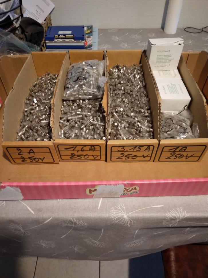 Glaszekeringen, Hobby & Loisirs créatifs, Composants électroniques, Neuf, Enlèvement ou Envoi