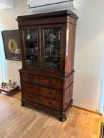 Belle vitrine et étagère, Enlèvement