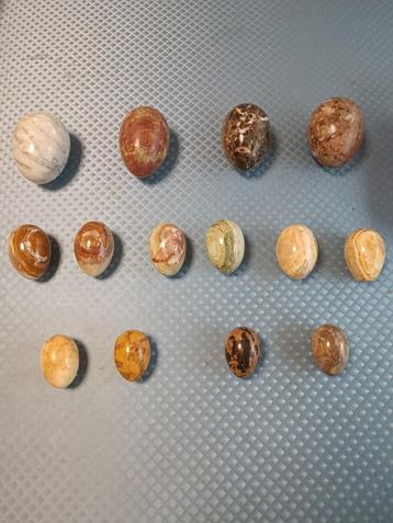 14 minéraux différents (en forme d'œuf)