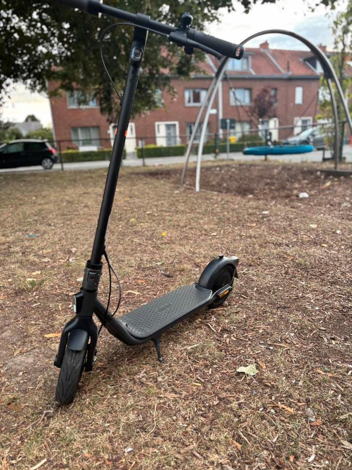ninebot f2 heel goed, Fietsen en Brommers, Steps, Zo goed als nieuw, Elektrische step (E-scooter), Ophalen