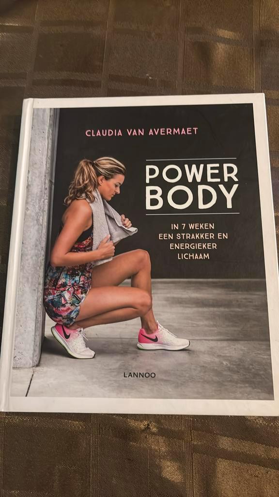 Claudia Van Avermaet - Power body, Boeken, Mode, Zo goed als nieuw, Ophalen