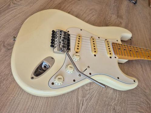 Fender Stratocaster 1984, Muziek en Instrumenten, Snaarinstrumenten | Gitaren | Elektrisch, Gebruikt, Solid body, Fender, Ophalen