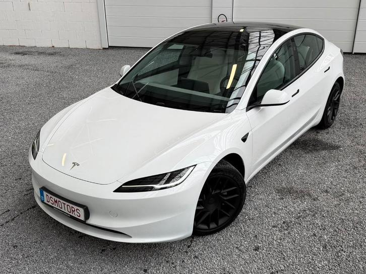 Tesla Model 3 RWD | Wit premium interieur | Black wielcovers, Auto's, Tesla, Bedrijf, Te koop, Model 3, 360° camera, ABS, Achteruitrijcamera
