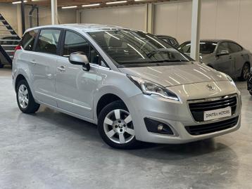 PEUGEOT 5008 1.6i - Navi/Cruise/Trekhaak beschikbaar voor biedingen