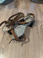 Patin à roulettes vintage, Enlèvement