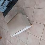 Pouf ou repose pied en super état, Ophalen, Zo goed als nieuw, Stof