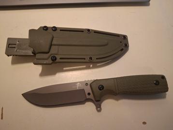 Jachtmes purple dragon beschikbaar voor biedingen