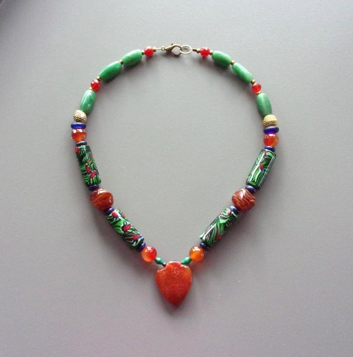 Collier en perles de troc anciennes millefiori de Venise, Bijoux, Sacs & Beauté, Colliers, Neuf, Pierre ou Minéral, Vert, Avec pierre précieuse