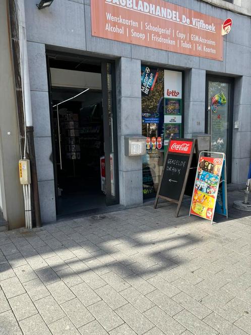 Press shop , krantenwinkel , dagwinkel, Zakelijke goederen, Exploitaties en Overnames
