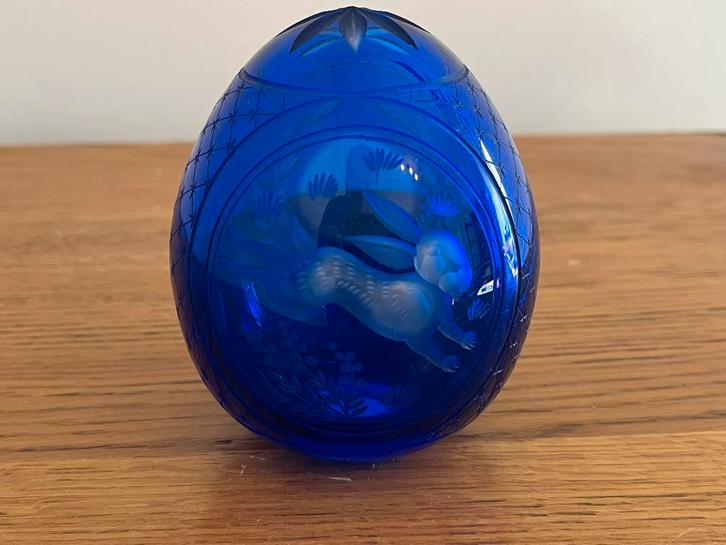 Magnigique oeuf Russe en cristal bleu cobalt, Antiquités & Art, Antiquités | Verre & Cristal, Enlèvement ou Envoi