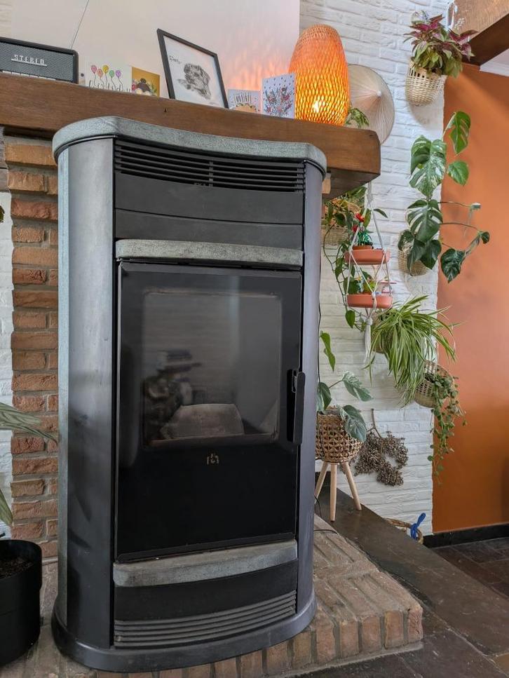 Pelletkachel edit Kamin fantasy hoog vermogen 13.2, Huis en Inrichting, Kachels, Zo goed als nieuw, Vrijstaand, Pelletkachel, Overige brandstoffen