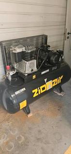 Luchtcompressor van 5,5 pk, Doe-het-zelf en Bouw, Compressors, Ophalen, Zo goed als nieuw