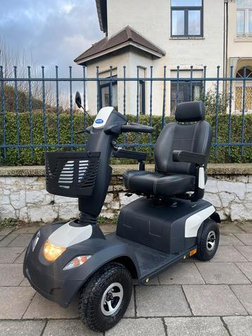 Scootmobiel Invacare Comet Pro - elektrische scooter beschikbaar voor biedingen