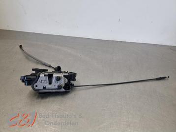 Deurslot Mechaniek 2Deurs links van een Volkswagen Crafter beschikbaar voor biedingen