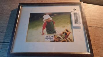 Pak van 3 fotokaders beschikbaar voor biedingen