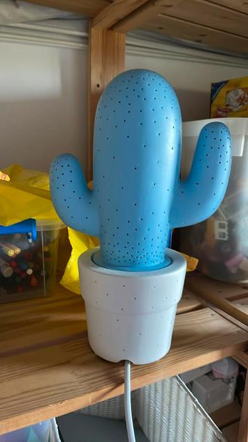 Lamp cactus beschikbaar voor biedingen