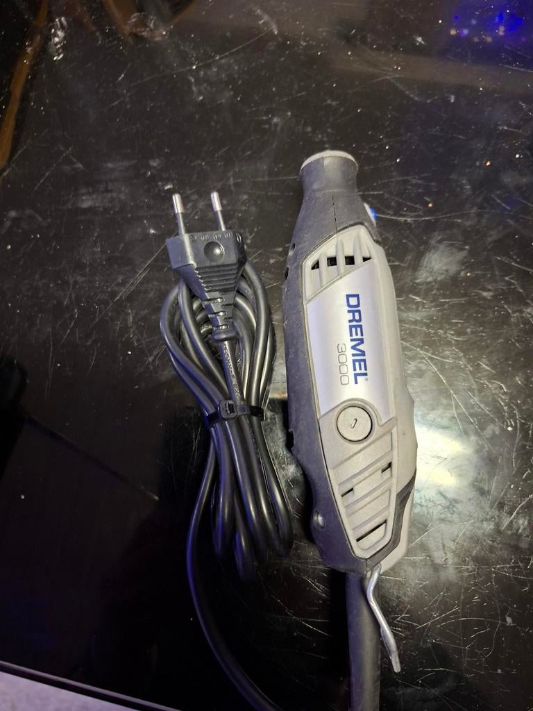 Dremel nieuw, Ophalen