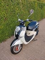 Sym mio 50 cc klasse a zo goed als nieuw, Fietsen en Brommers, Klasse A (25 km/u), Zo goed als nieuw, Benzine, 50 cc