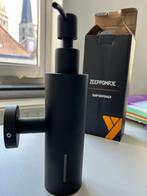NIEUW: zeeppompje en handdoekhaak zwart metaal, Ophalen, Nieuw, Inox, Toilet