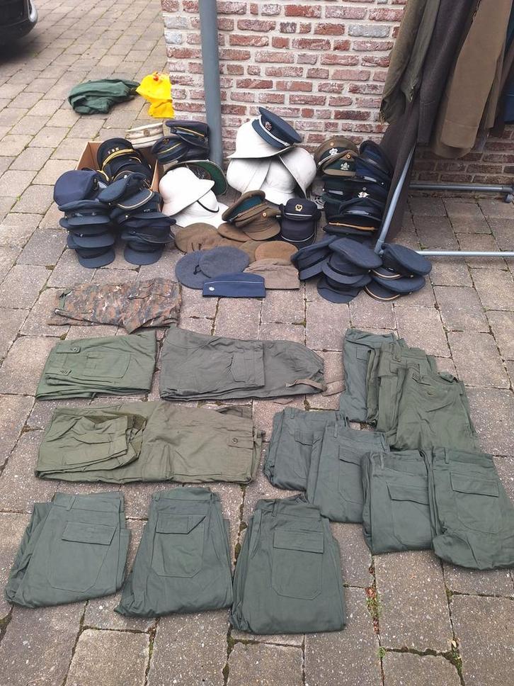 Extreem groot lot ABL, politie,.., Verzamelen, Militaria | Algemeen, Ophalen