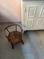 Oud houten kinderstoeltje, Ophalen
