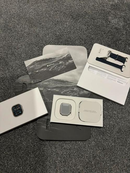 Apple Watch Ultra 2 49 mm, Bijoux, Sacs & Beauté, Montres connectées, Comme neuf, iOS, Noir, État, Étanche, Enlèvement ou Envoi